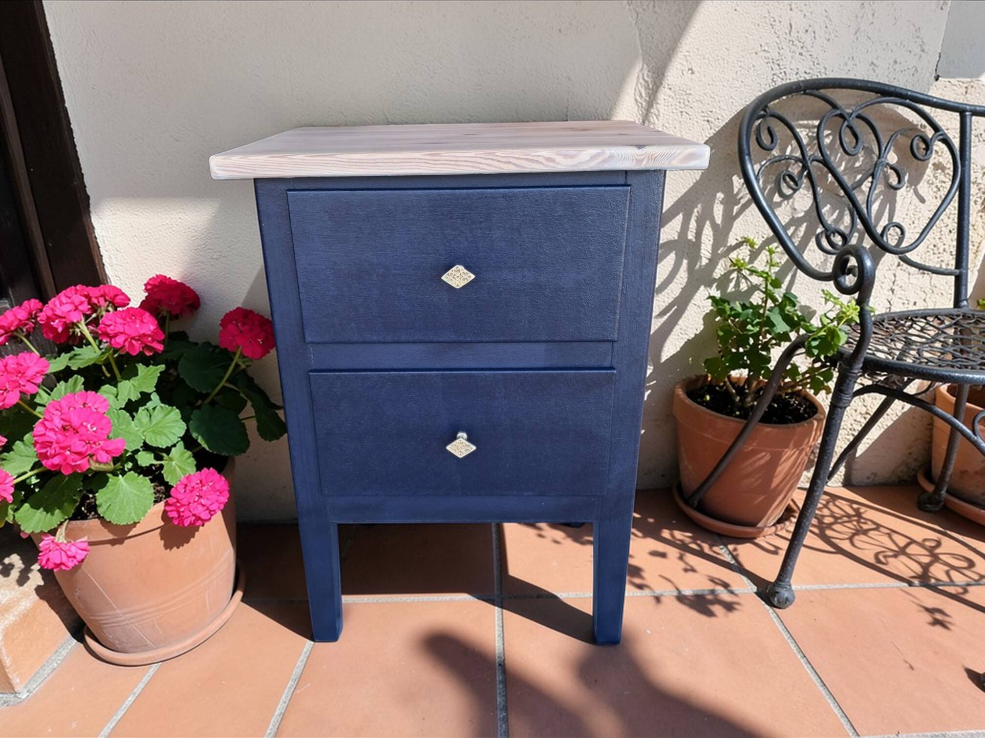 Tables de chevet MCM vintage – Bleu foncé, tiroirs et poignées laiton