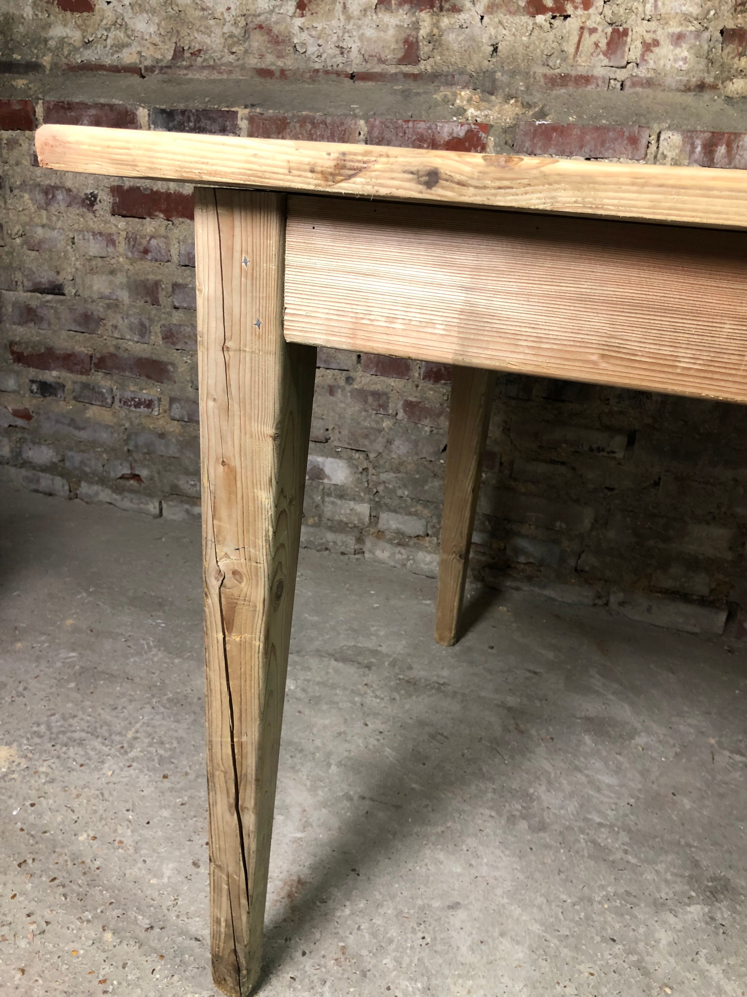 Farm table in raw pichepin 1900s