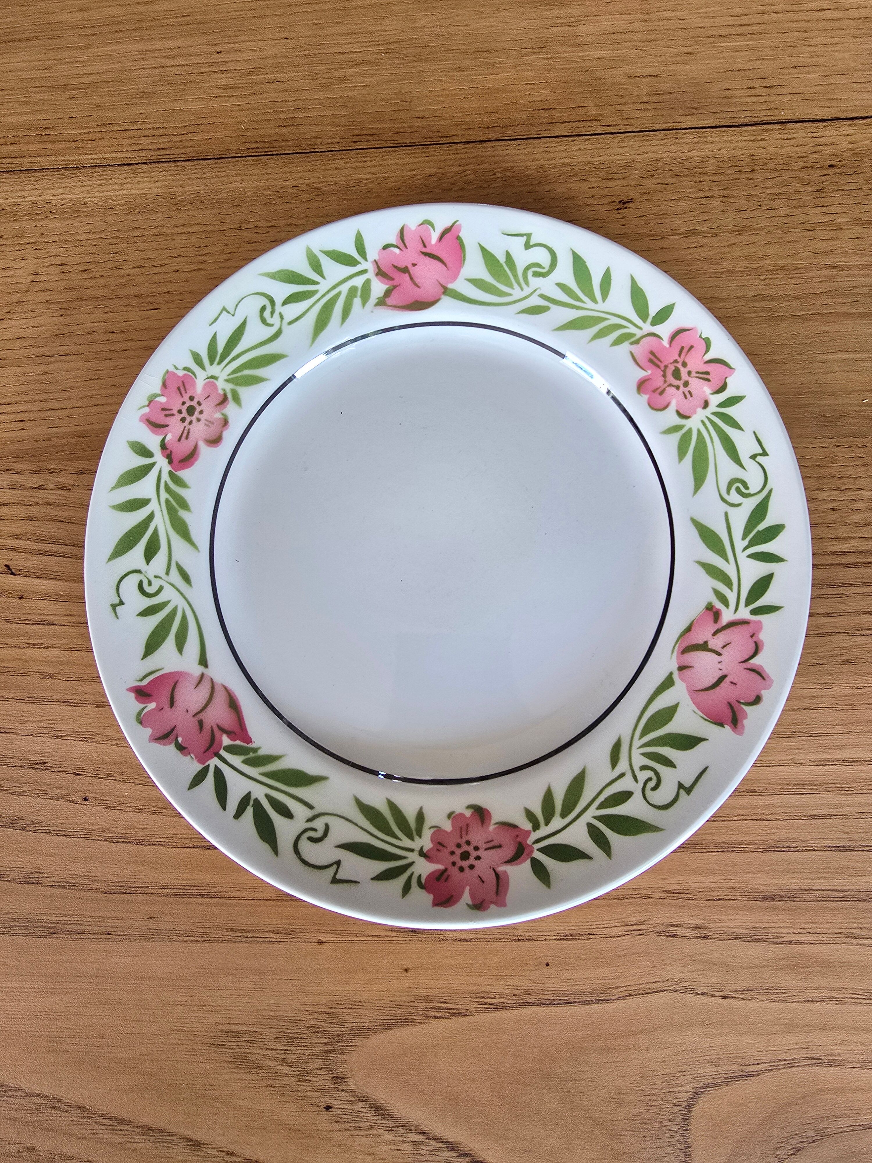 Lot 4 assiettes vintage faïence années 60