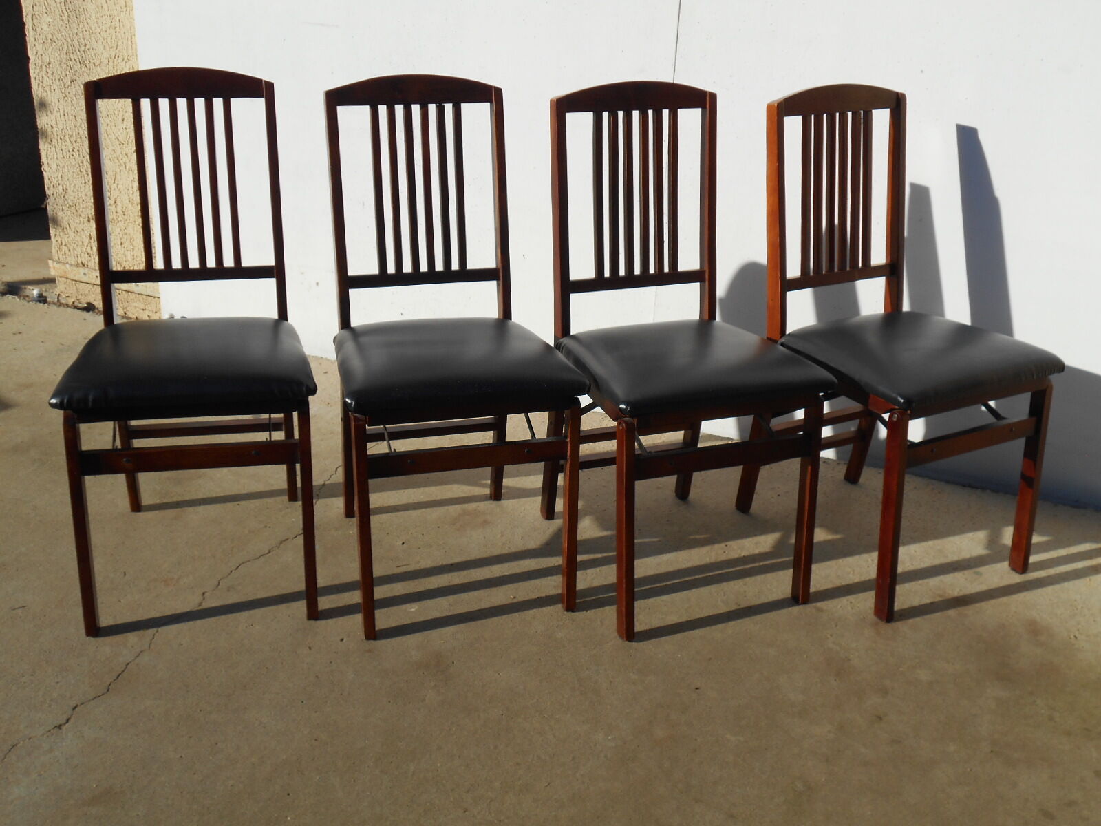 Folding chair in wood and leather, set of 4