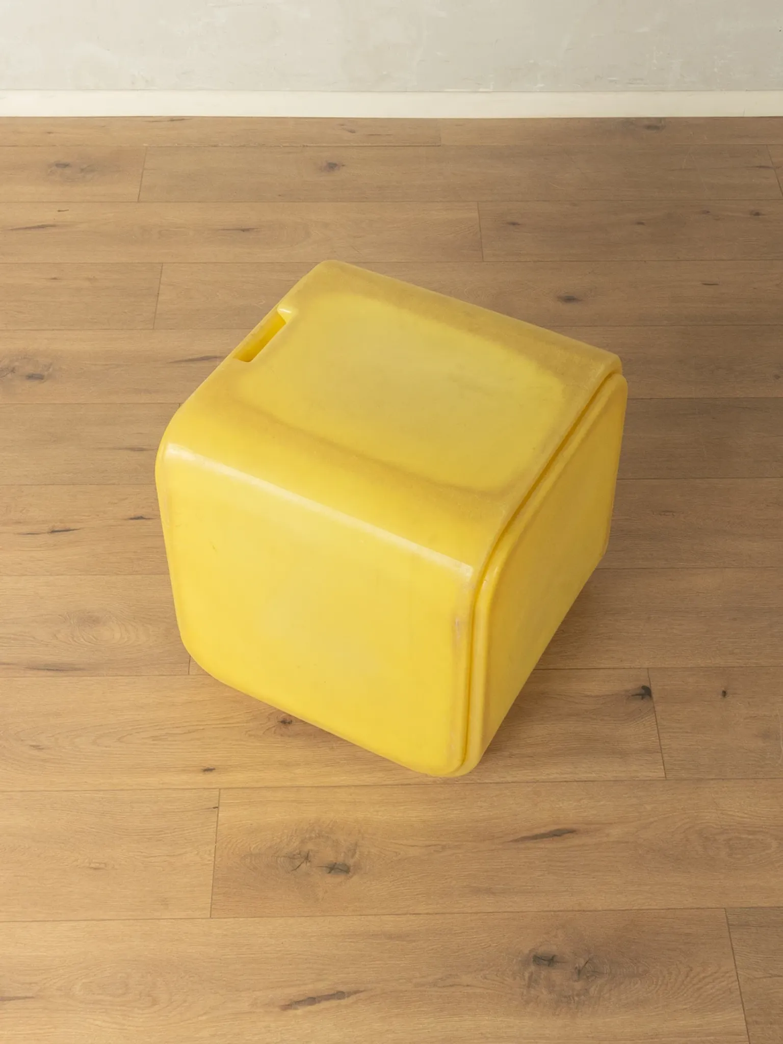 Gigantos children's furniture set by Rhein Conti in authentic space-age design of the 1970s
