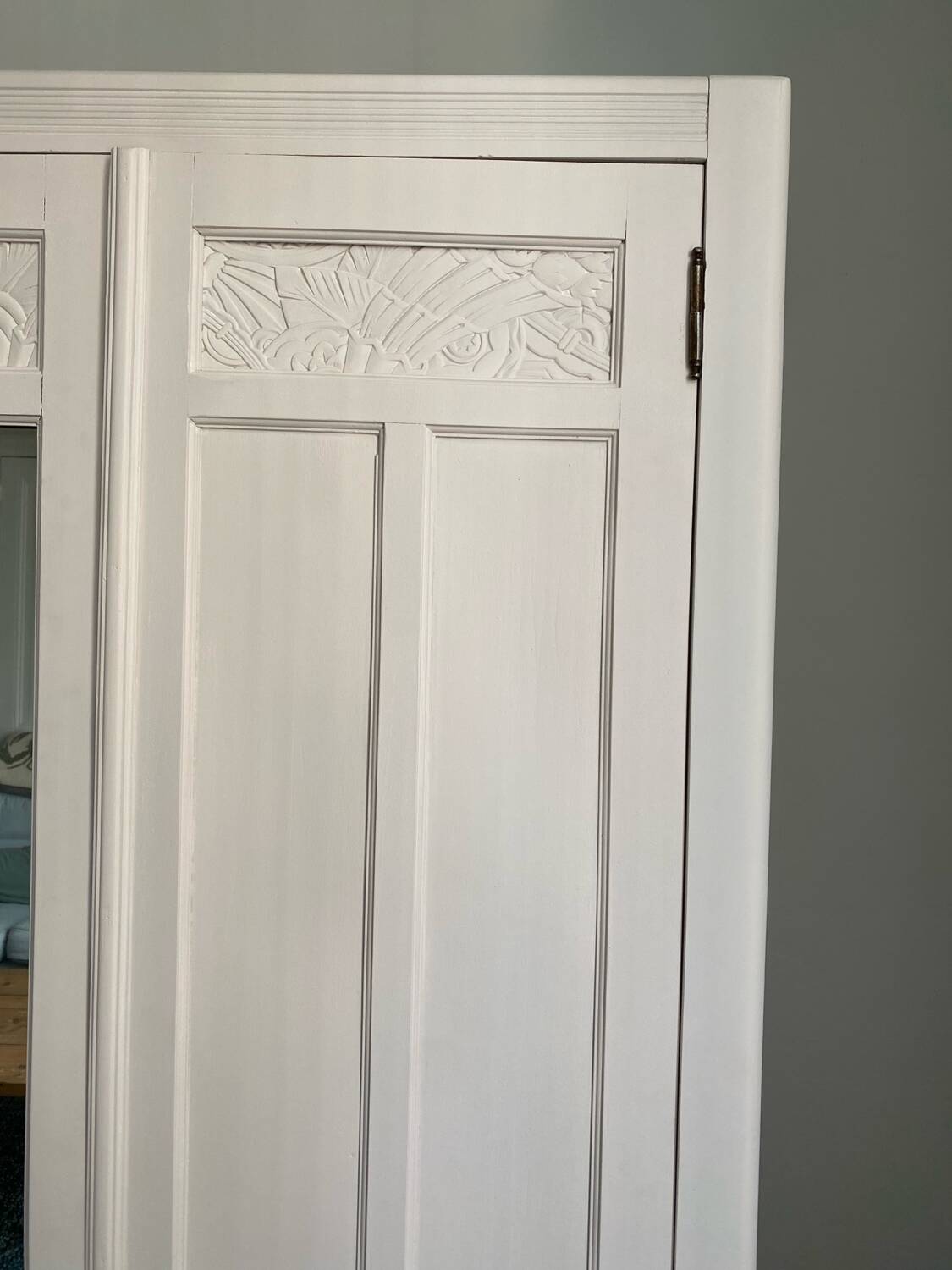 Armoire parisienne