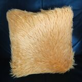 Plush cushion