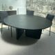 Black round table Tobi-Ishi B&B Italia design Edward Barber + Jay Osgerby