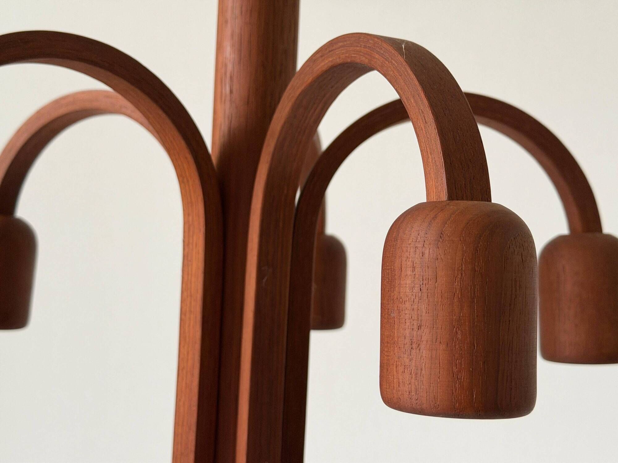 Suspended Sputnik counterweight lamp with 5 arms in teak by Domus, 1970s, Italy.