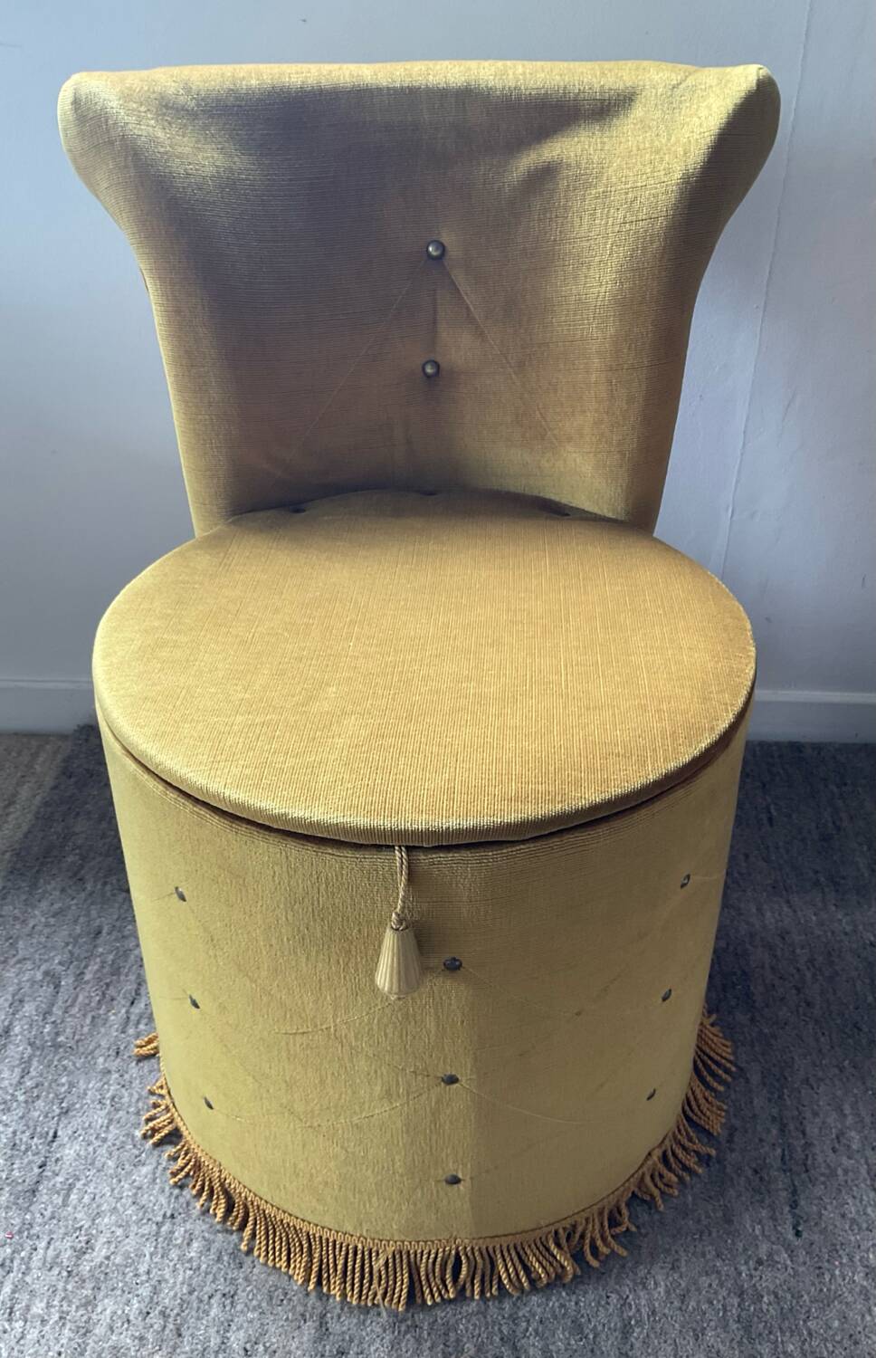 Vintage children's armchair in green velvet