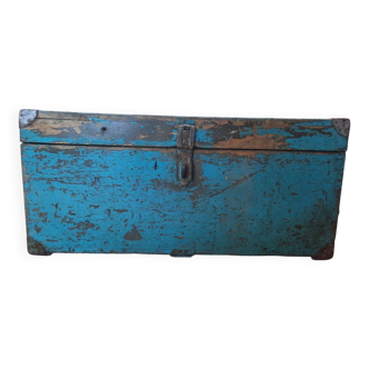 Caisse ancienne en bois patinée bleue