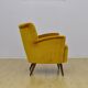 Fauteuil en velours jaune du milieu du siècle, années 1960