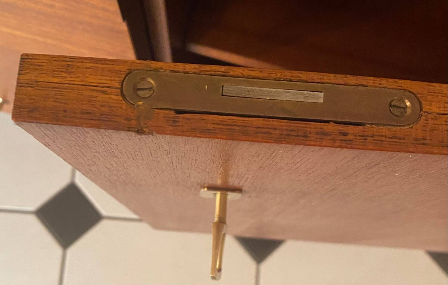 Vintage chest of drawers with compass feet