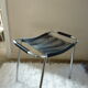 Tabouret en scoubidou noir et chrome des années 60