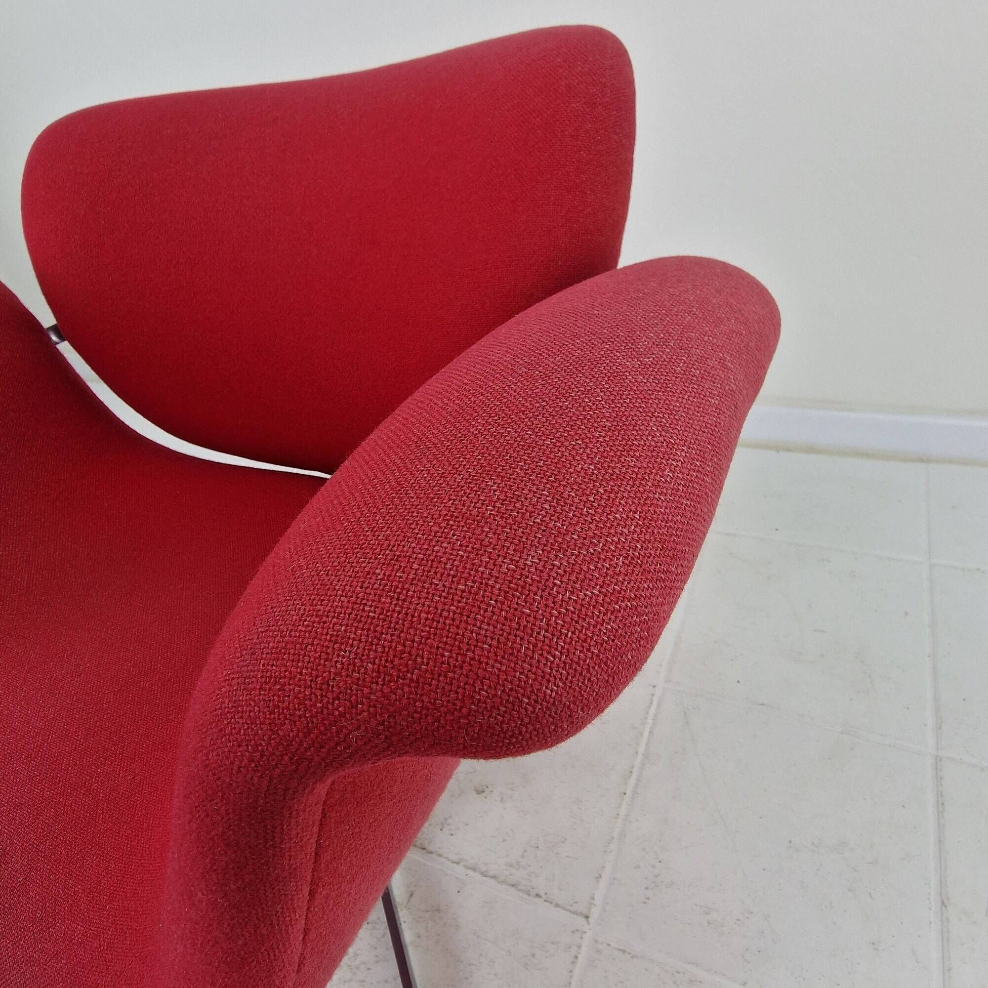 Set of 2 'Big Tulip' Easy Chairs (Model 543) by Pierre Paulin for Artifort