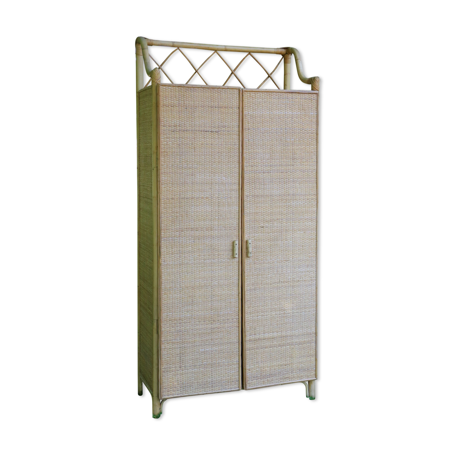 Armoire en rotin vintage