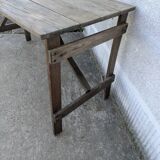 Folding table