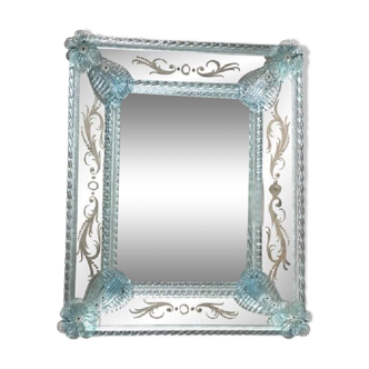 Miroir vénitien rectangulaire bleu clair sculpté à la main en verre de Murano