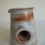 Pitcher in gres marsh gres