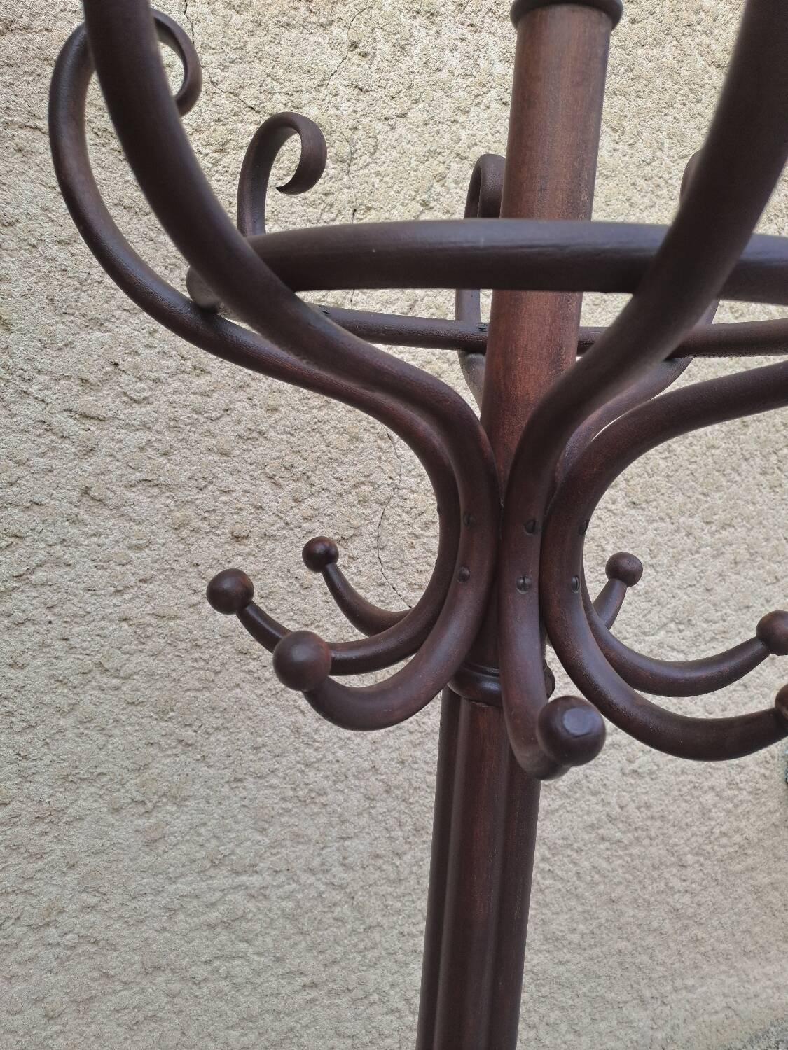 Bistro parrot coat rack signed Thonet n°10401