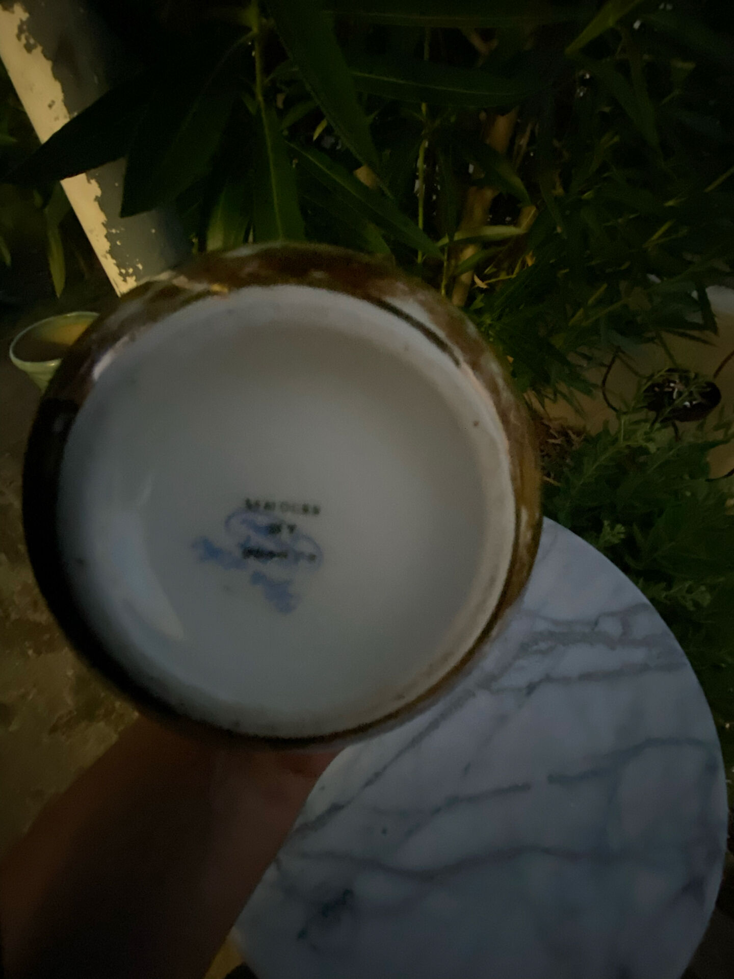 Magnificent Round Vase in Limoges Porcelain – Marble Effect / Scaled