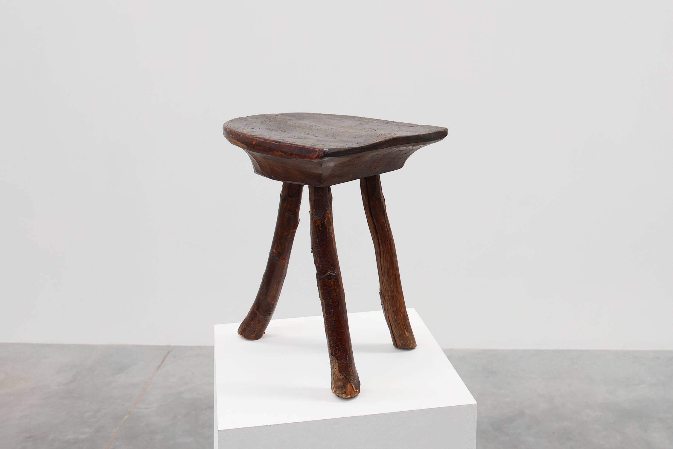 French wabi sabi low tripod stool in solid wood, 1850s