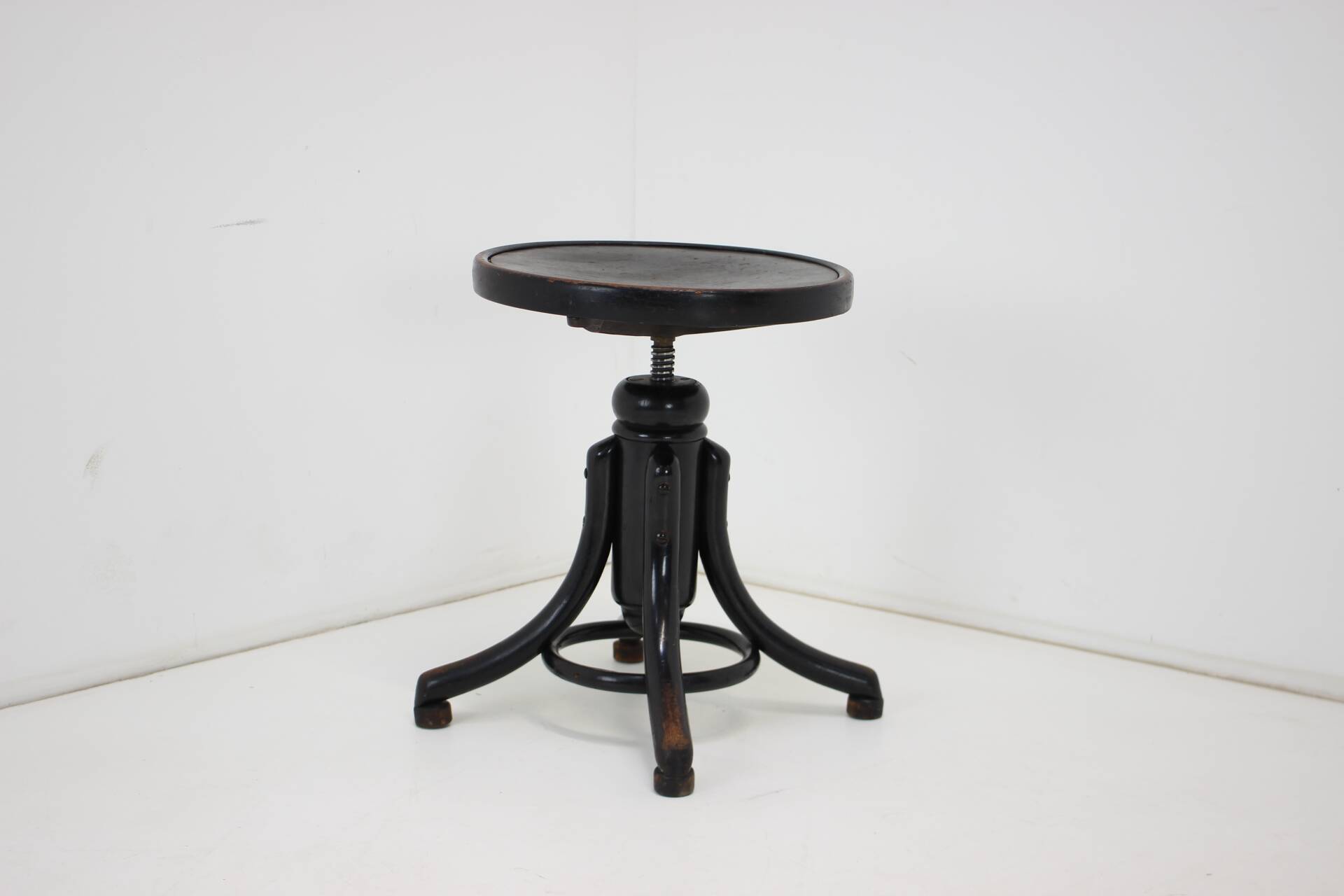 Piano Stool Thonet Nr.1, 1920s