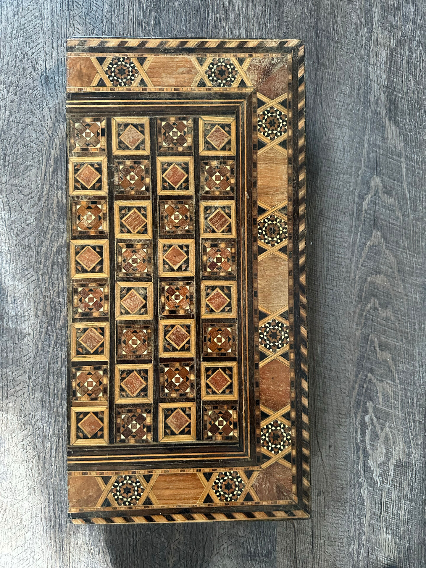 Backgammon game in marquetry