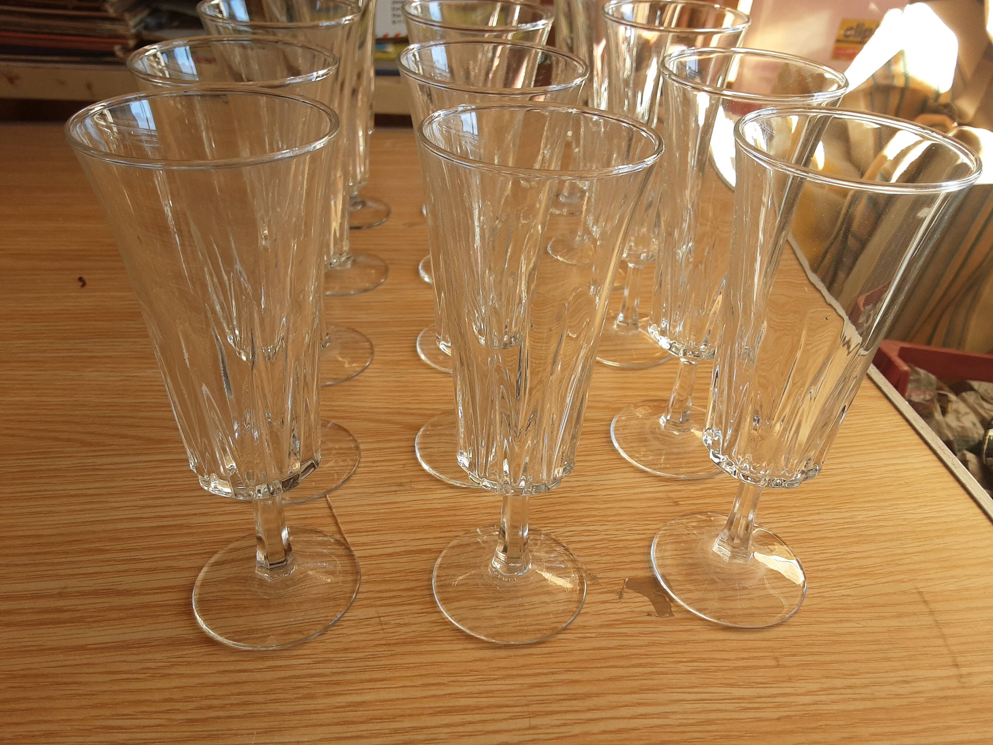 15 glass champagne flutes france