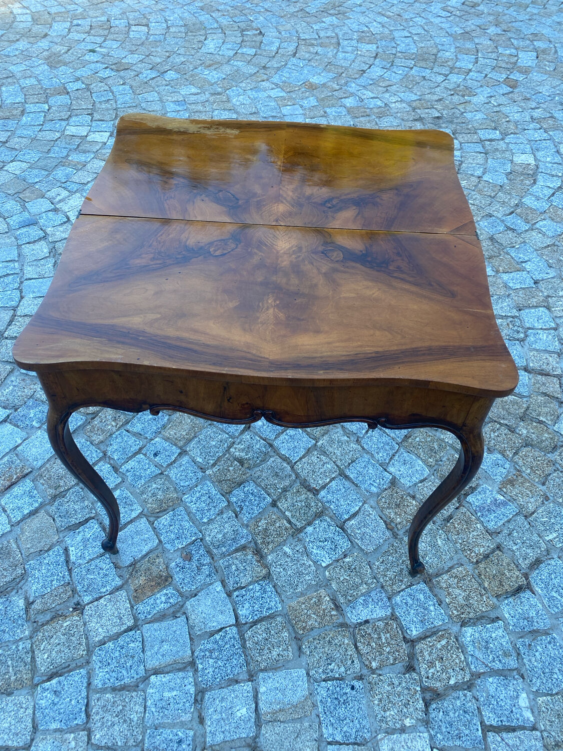 Petite table dépliante Louis XV