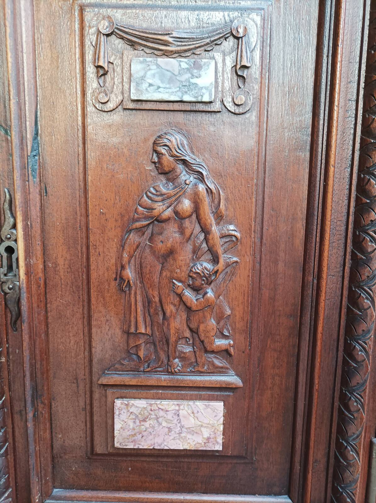 Louis XIII walnut diminutive buffet