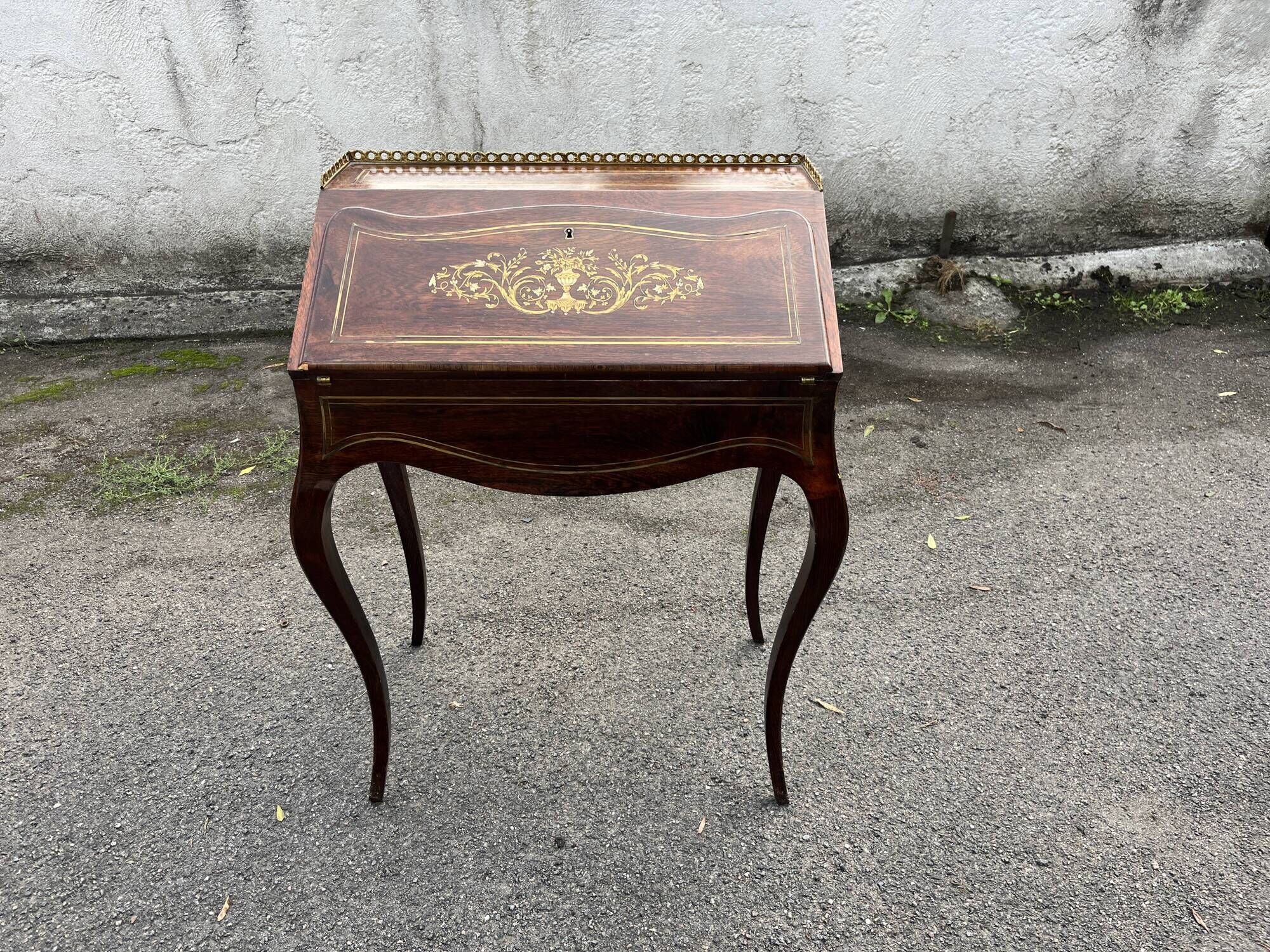 Napoleon III secretary desk in rosewood and brass marquetry