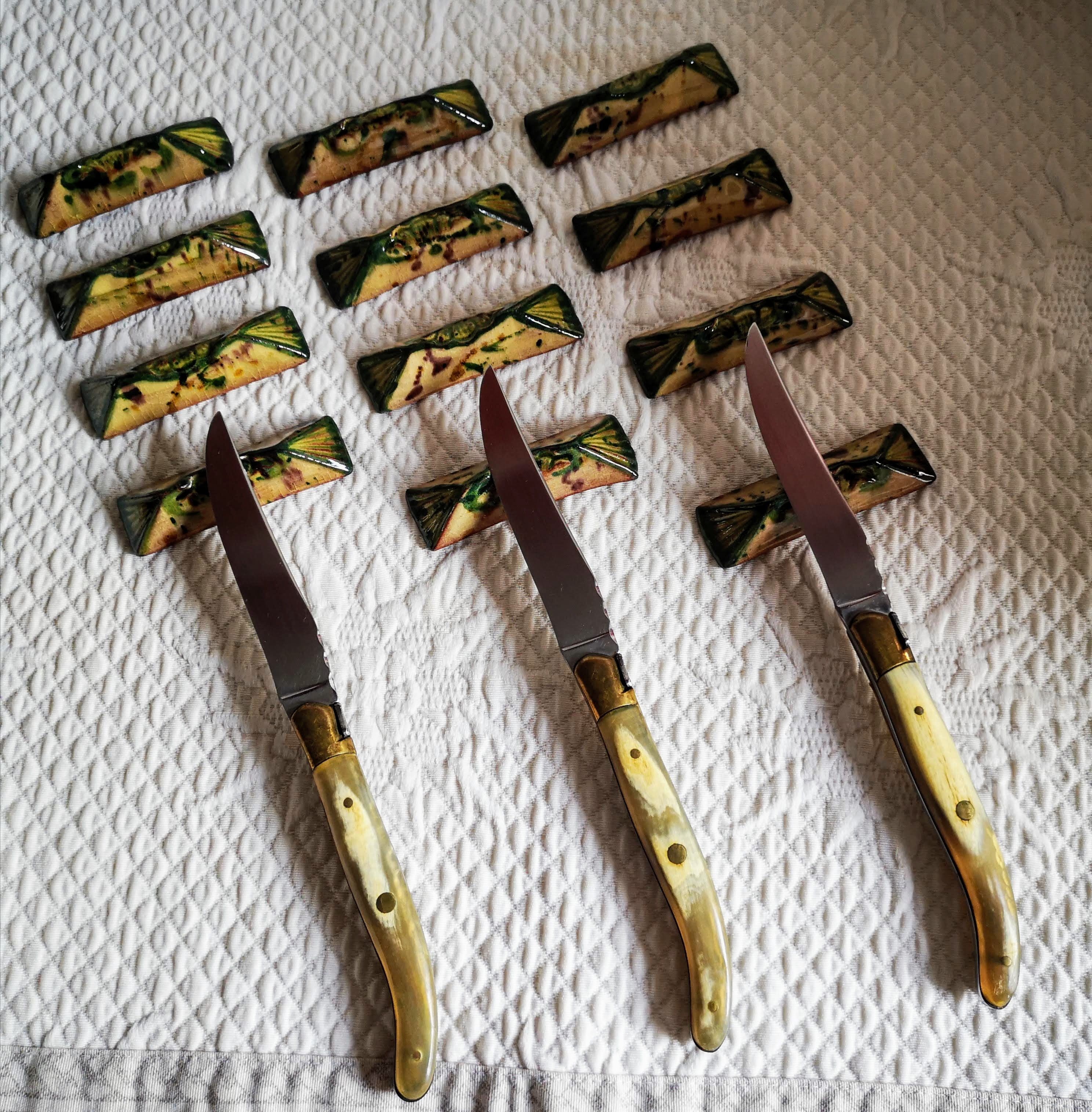 Provençal ceramic knife holder