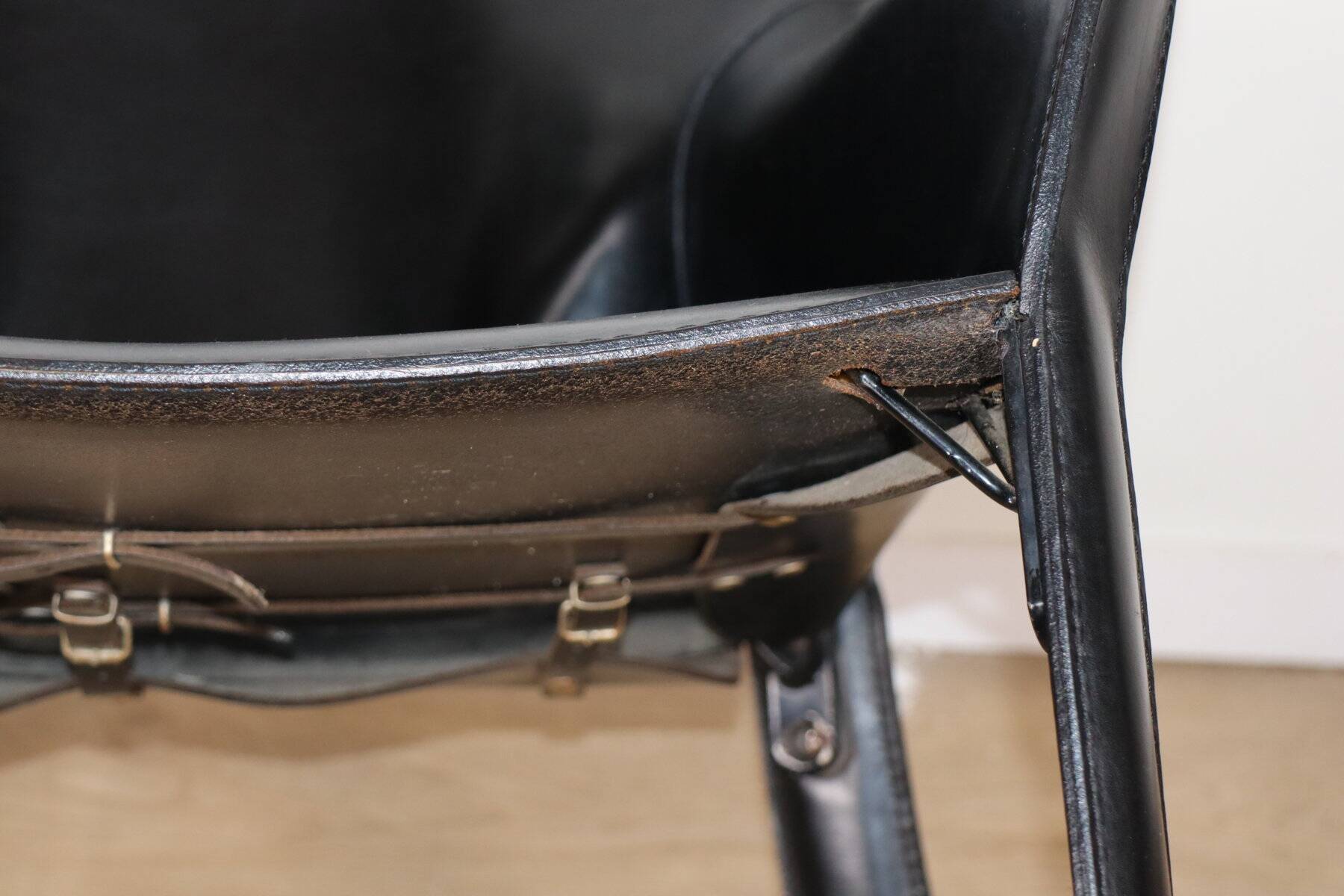 Fauteuil vintage en cuir noir - Années 80