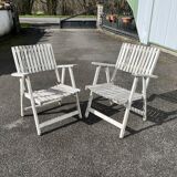Pair of vintage wooden folding garden chairs – shabby chic look