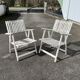 Paire de chaises de jardin pliantes vintage en bois – look shabby chic