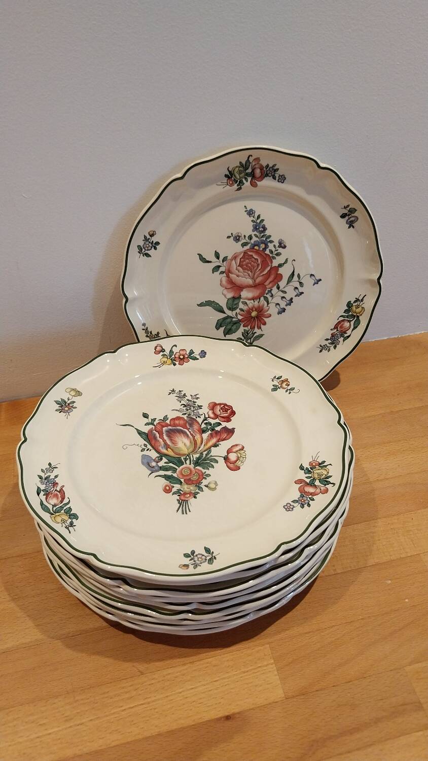 10 Villeroy & Boch Mettlach flower plates