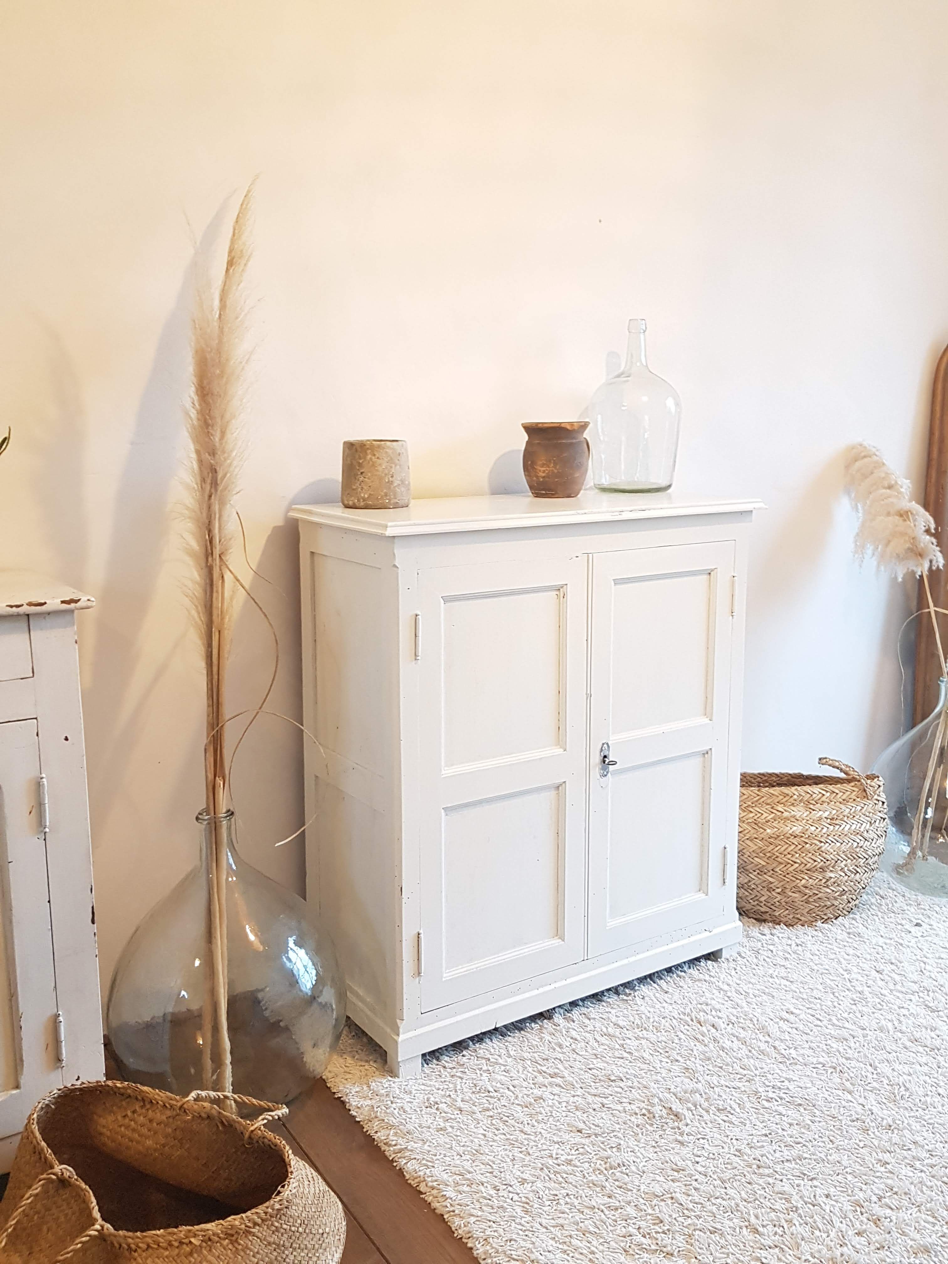 Old white Parisian buffet