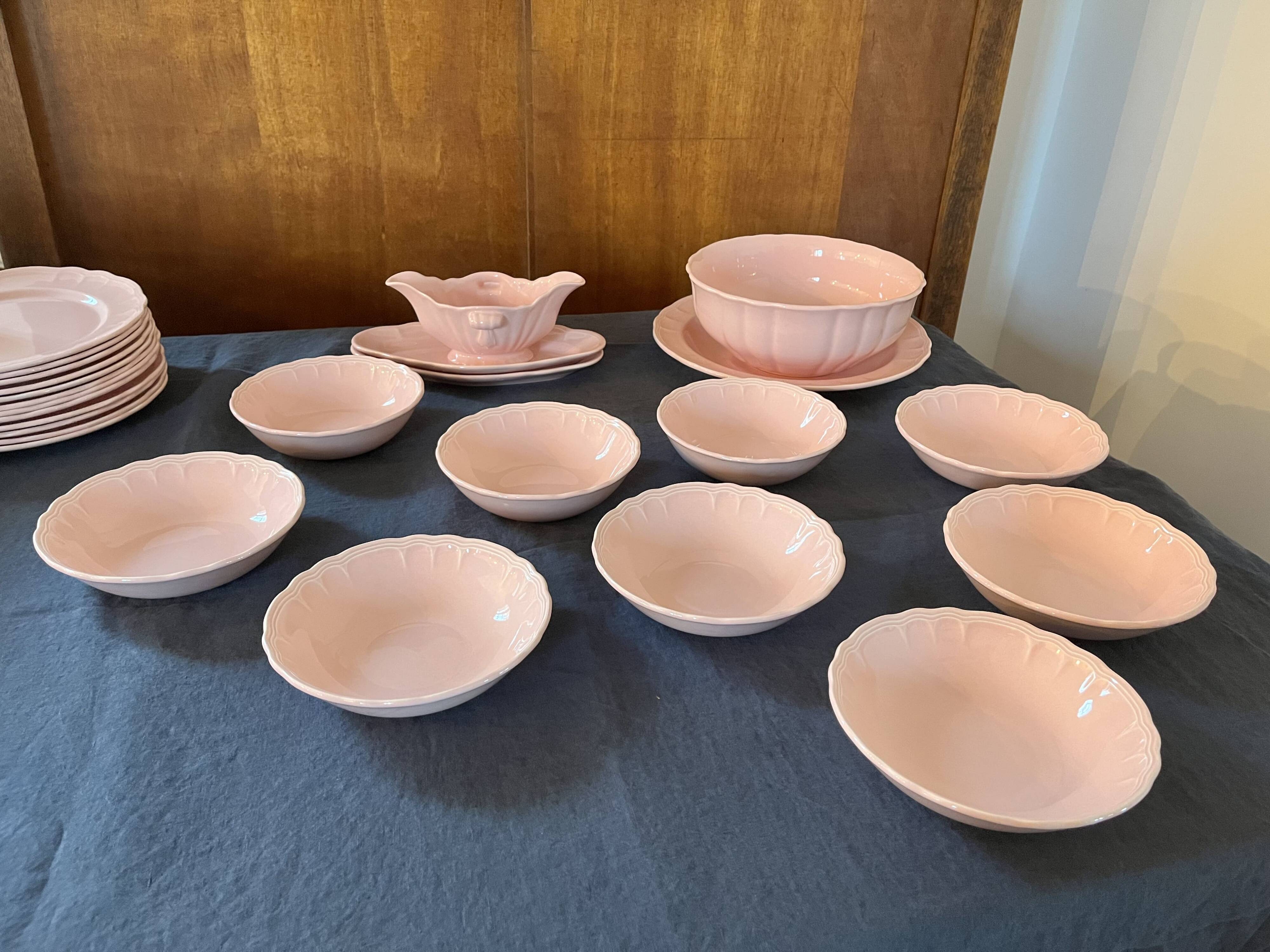 Salins 38 Piece Pink Dinnerware Set