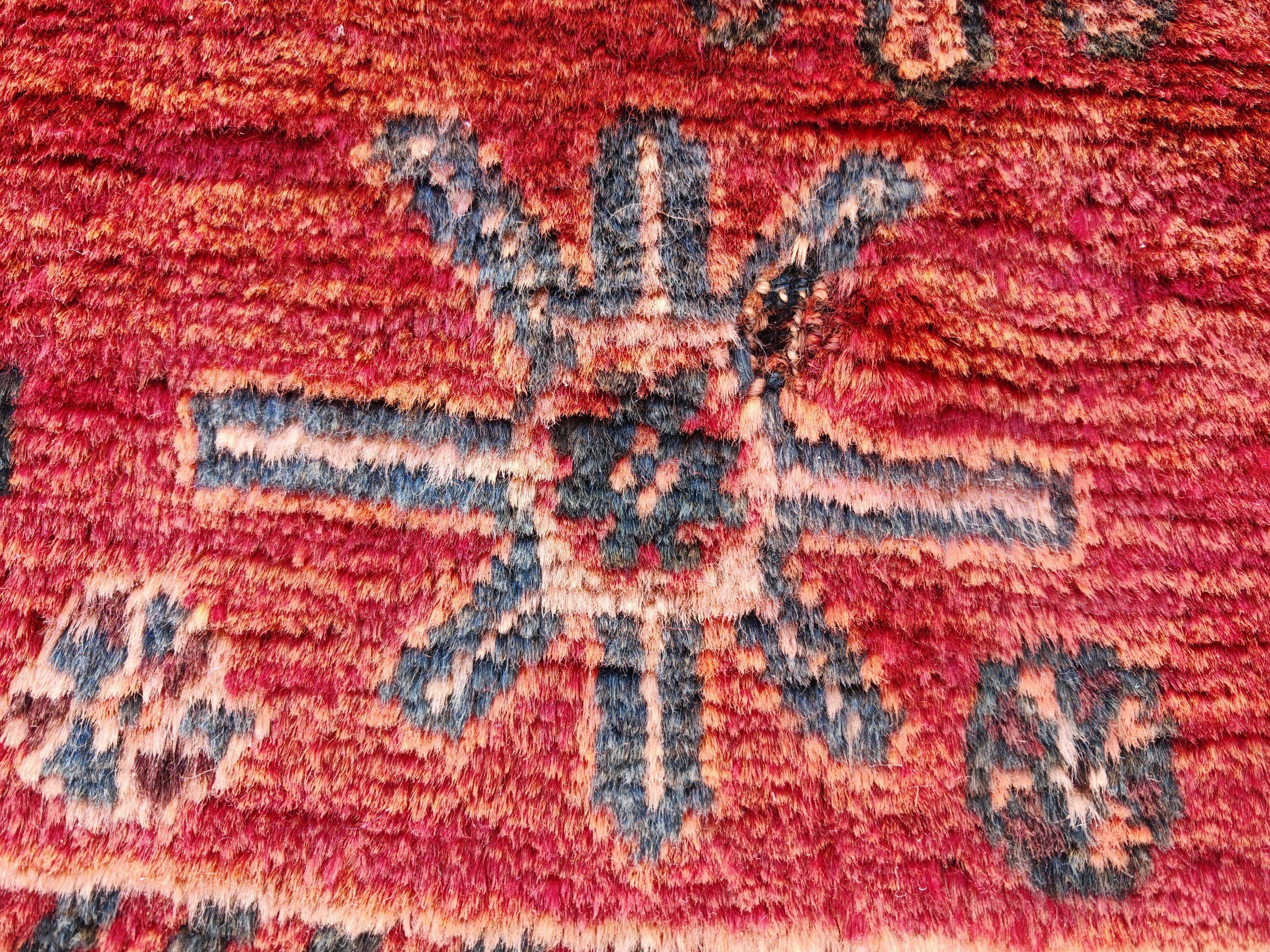 Vintage Persian Luri rug wool from the 1950s