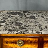Commode de style Louis XVI