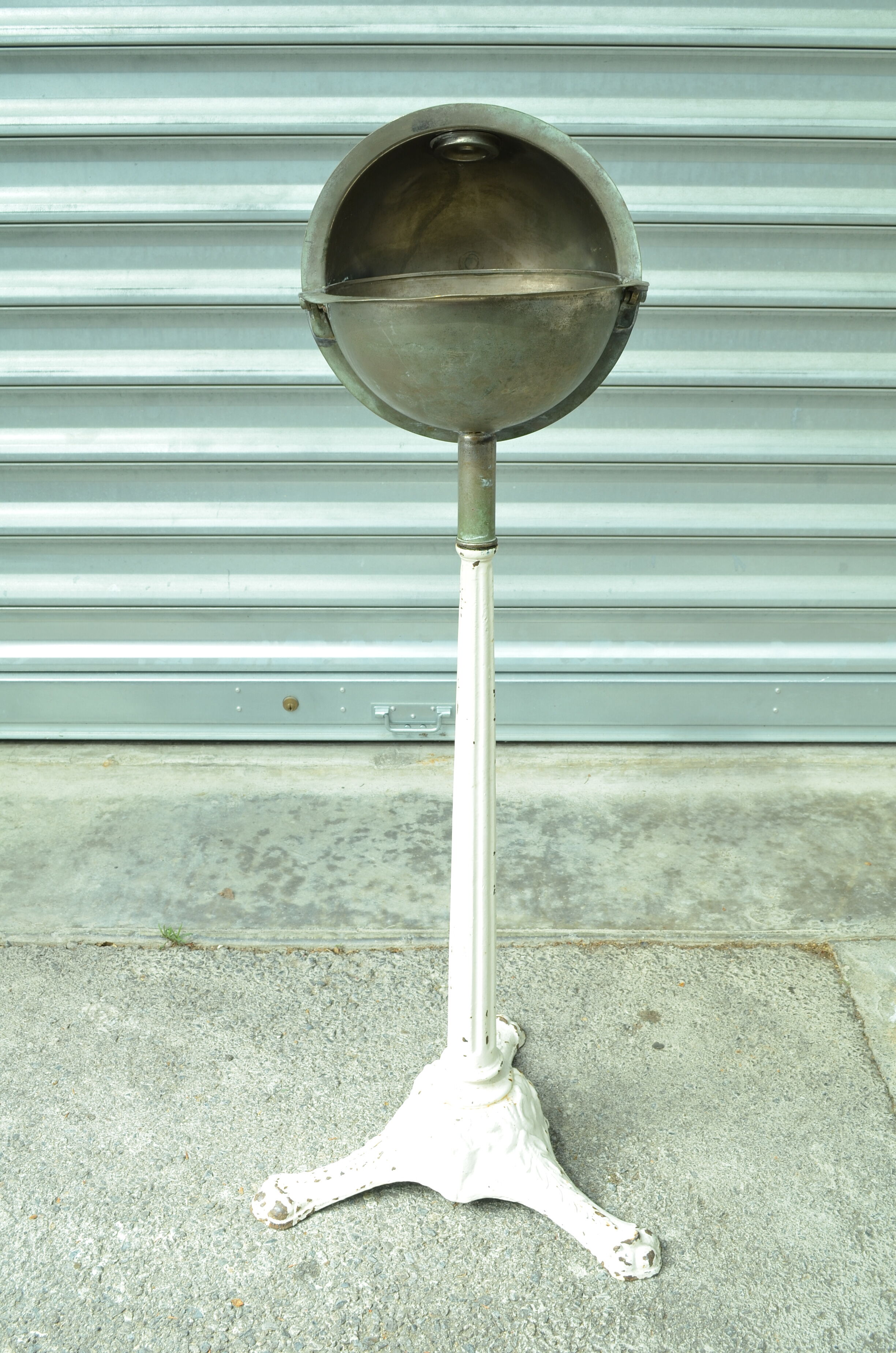 Iron ashtray from the 1900s
