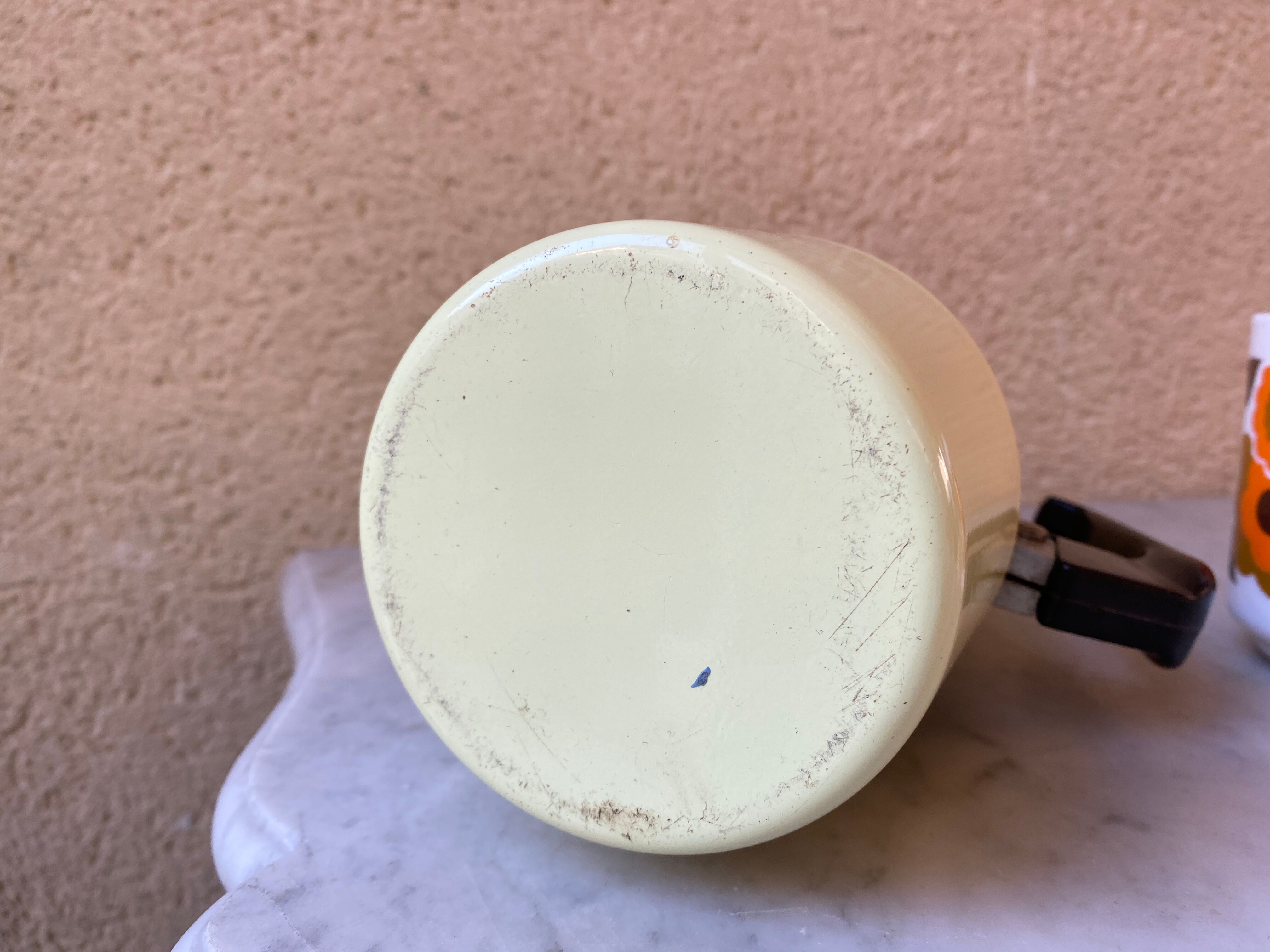 Italian coffee maker enamelled vintage yellow 70s