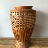 Cache jar in rattan or vase for dry bouquet