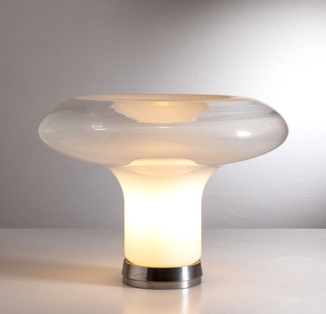 Lampe de table design années 90 modèle Lesbo Angelo Mangiarotti pour Artemide
