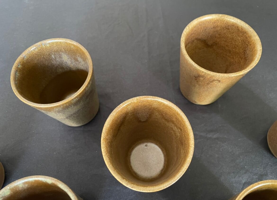 Digoin sandstone cups