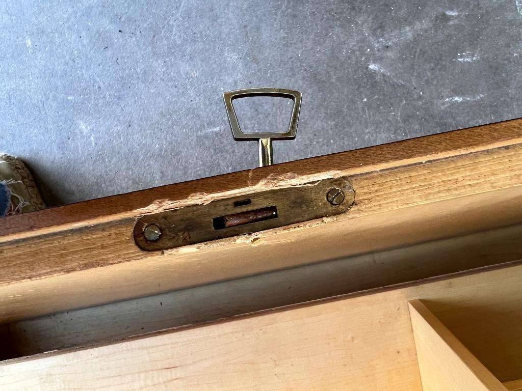 Wall cabinet / secretary / wall system of vintage elements