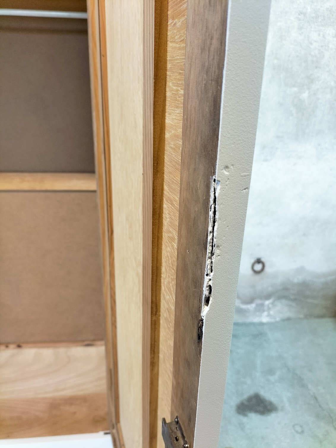 Penderie vintage en bois