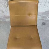 Vintage tulip leg chair.