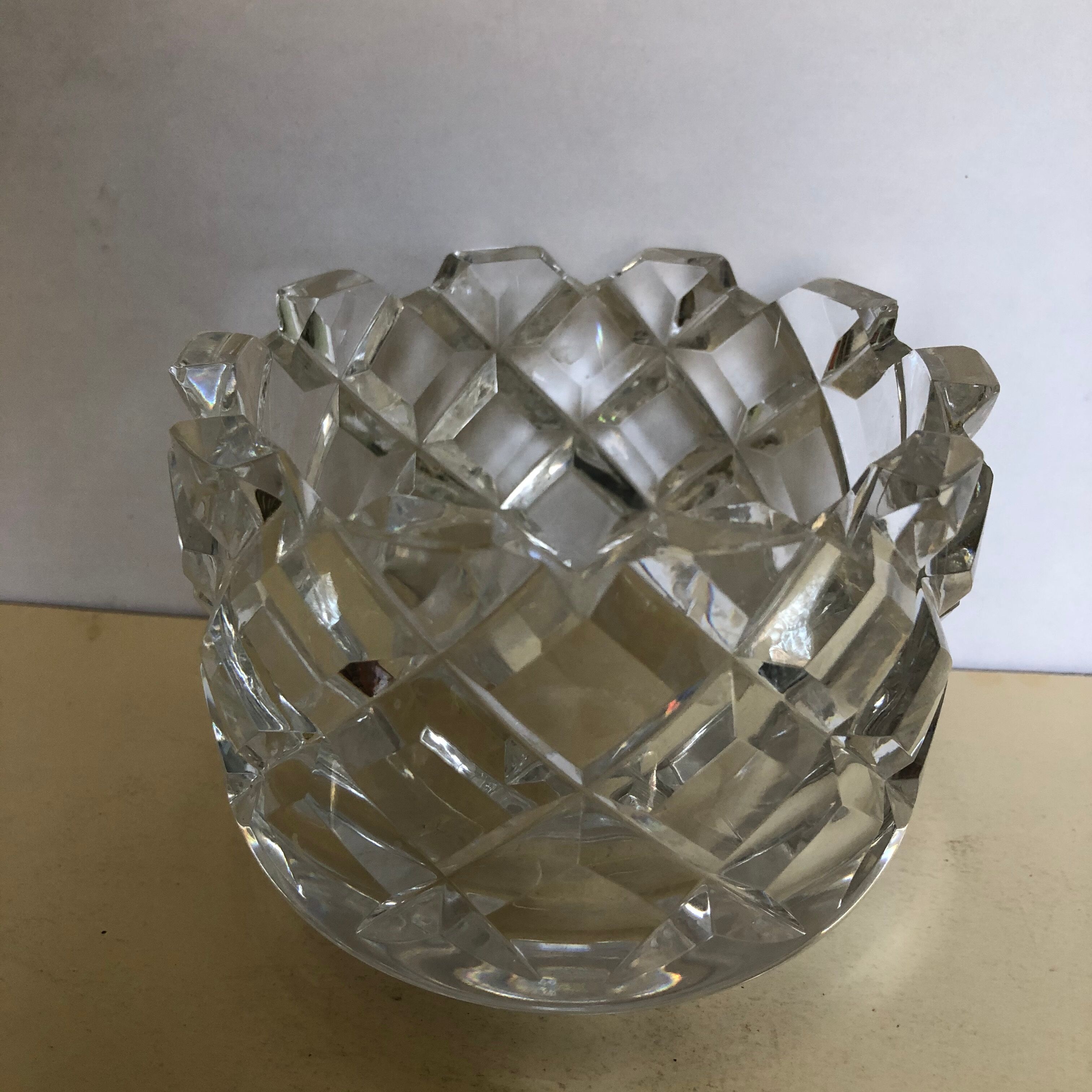 Crystal catchall