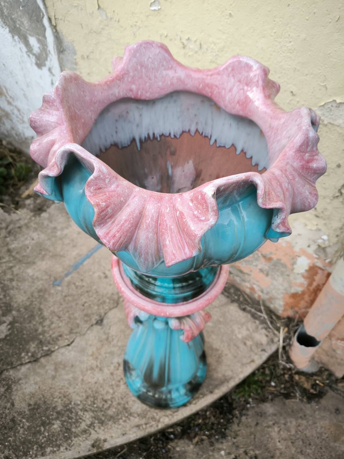 Vase and its ceramic pedestal by Delfin MASSIER circa 1890