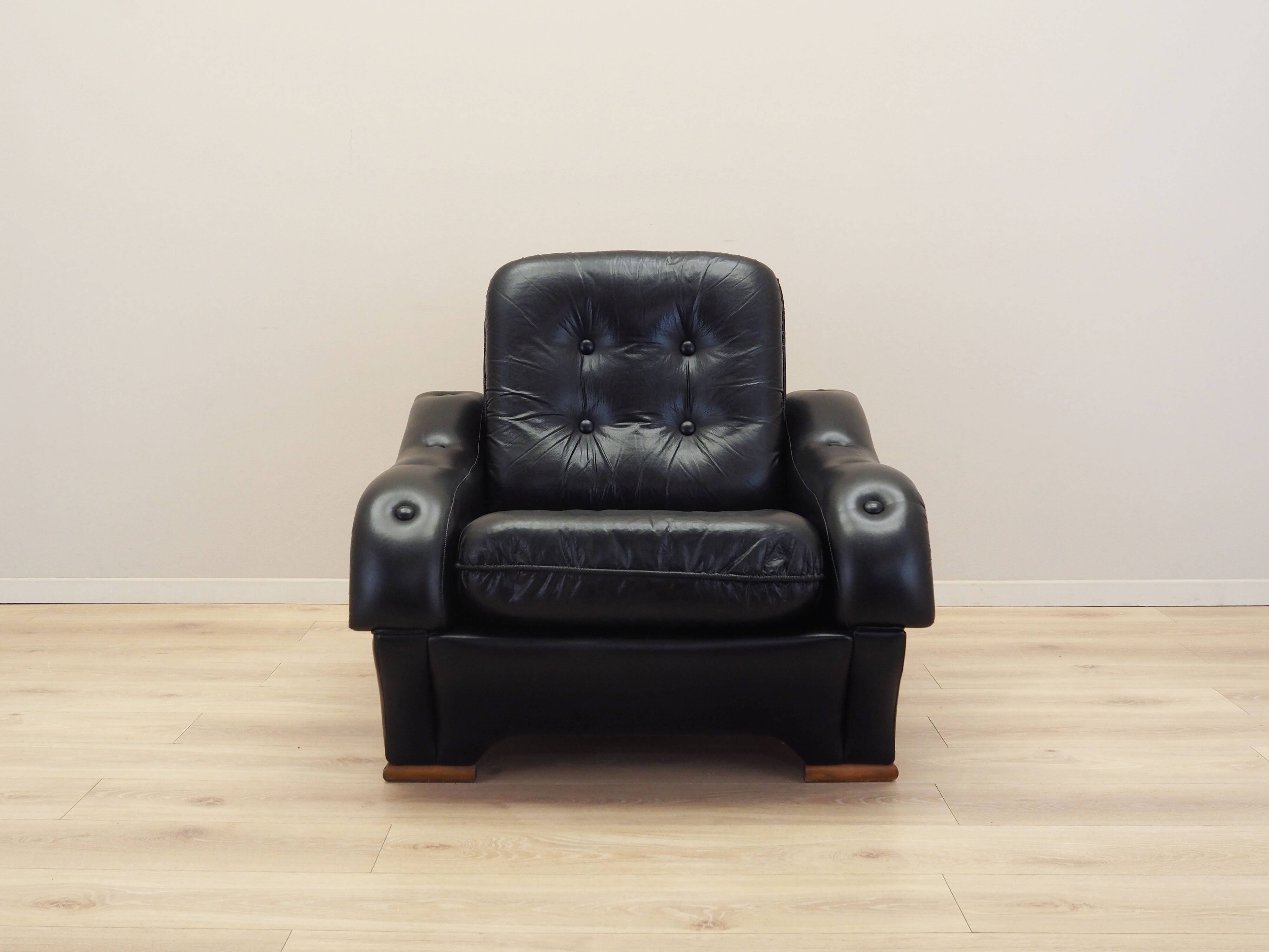 Black armchair, Italian design, 1980s, production: Italy