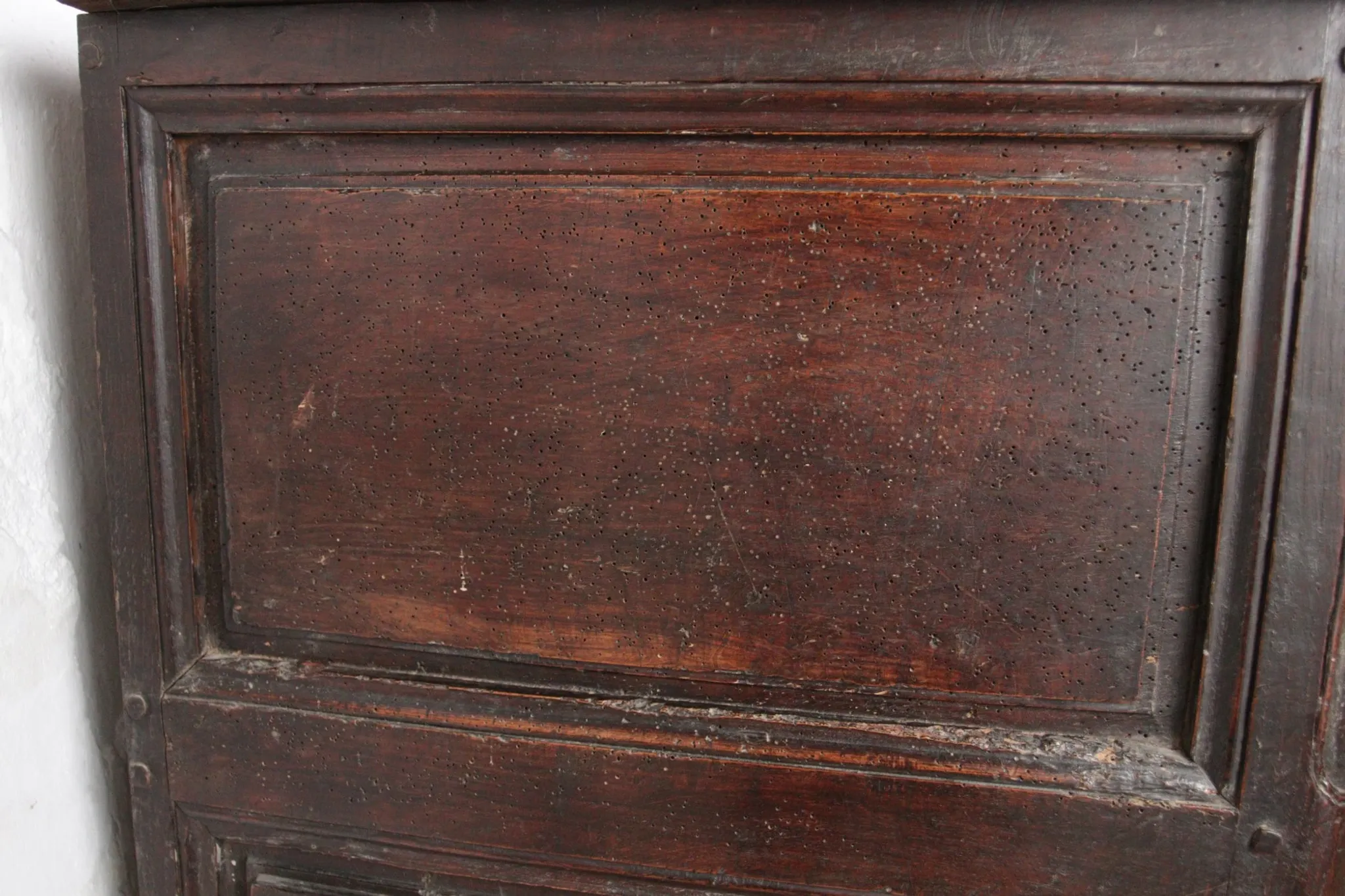 Unique 17th century cabinet portrait and scallop