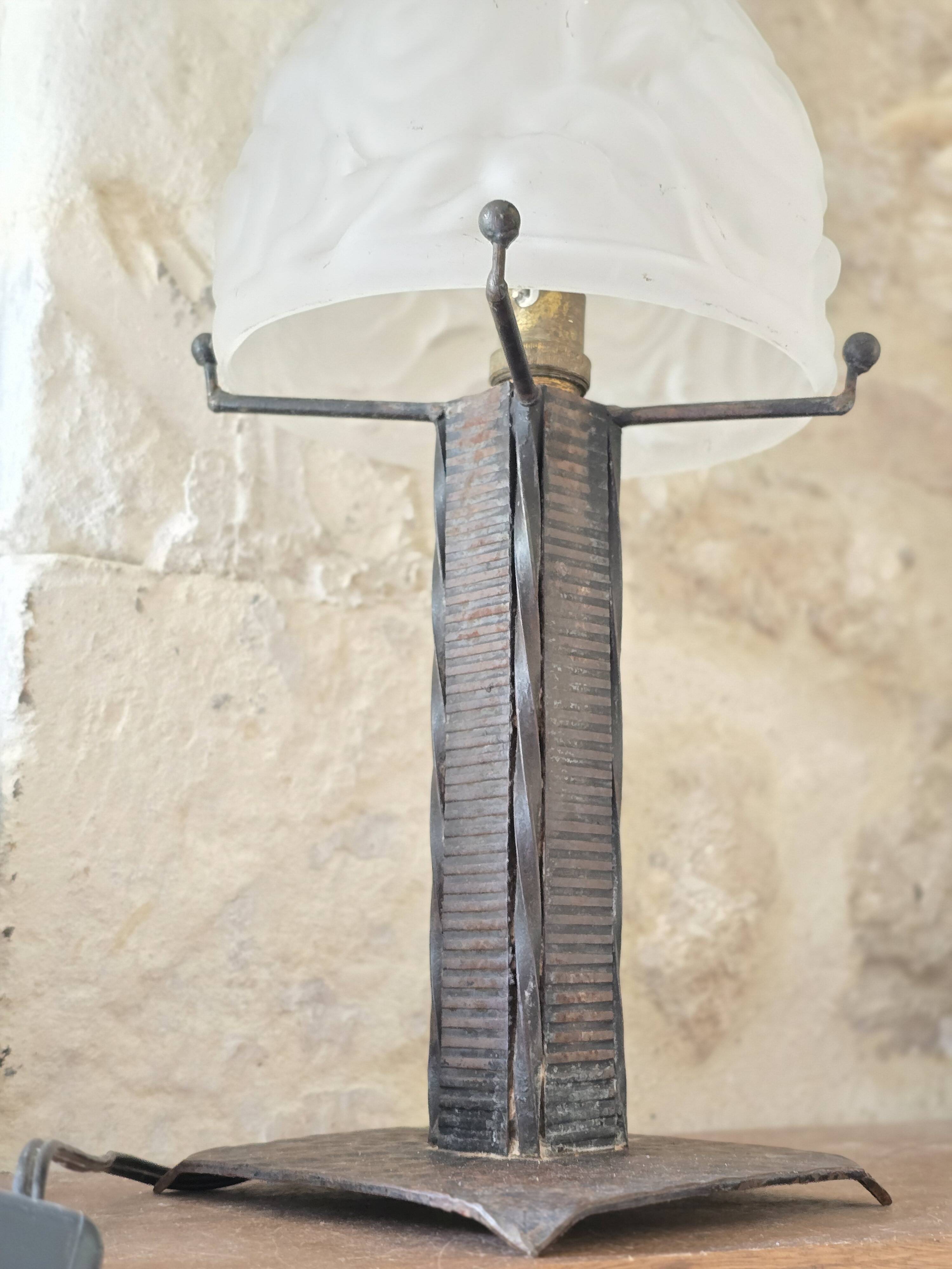 Lampe Art Déco fer forgé 1930